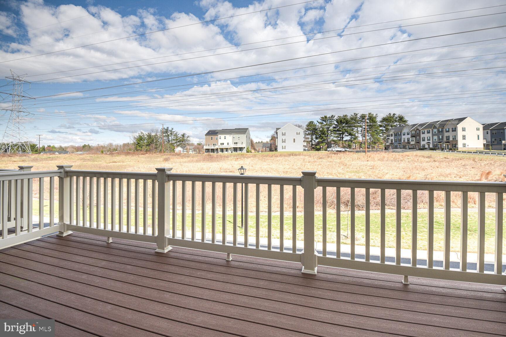 MONTGOMERY VILLAGE - Residential Lease