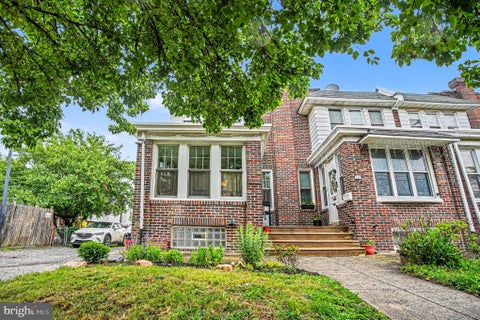 Townhouse For Sale - 627 Roxborough Avenue<br/> PHILADELPHIA, PA 19128