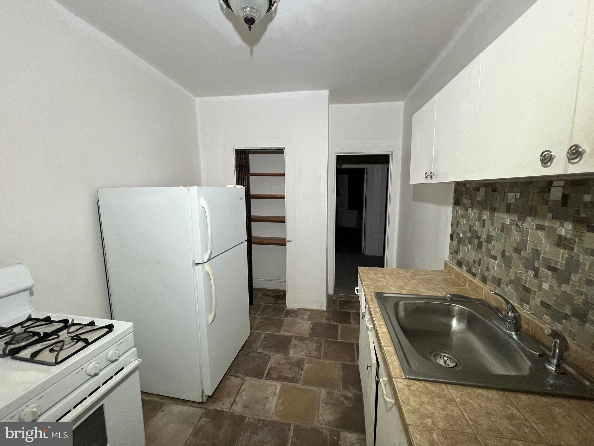 GARDENVILLE - Residential