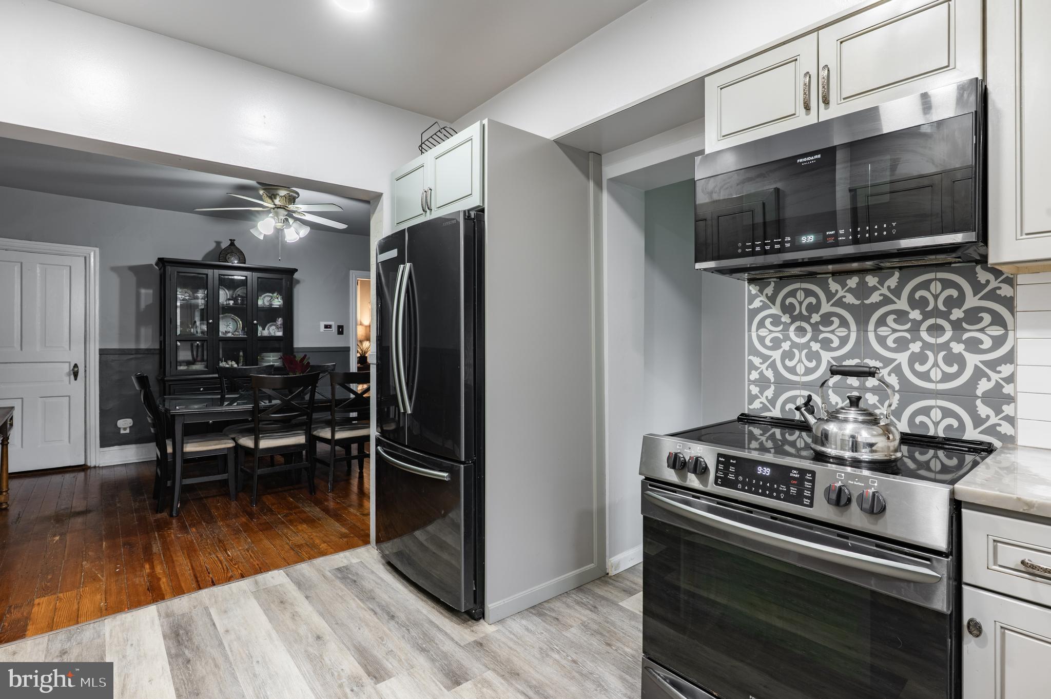 GLENSIDE - Residential