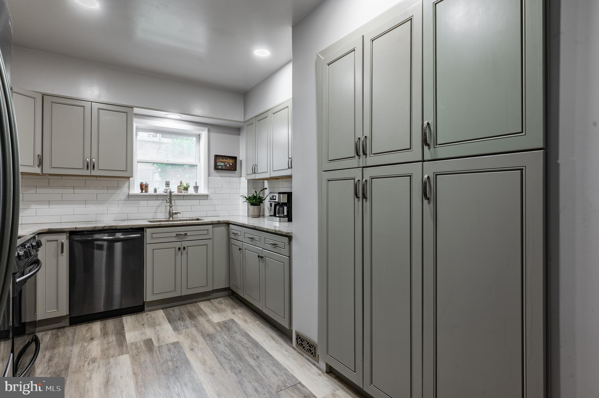 GLENSIDE - Residential