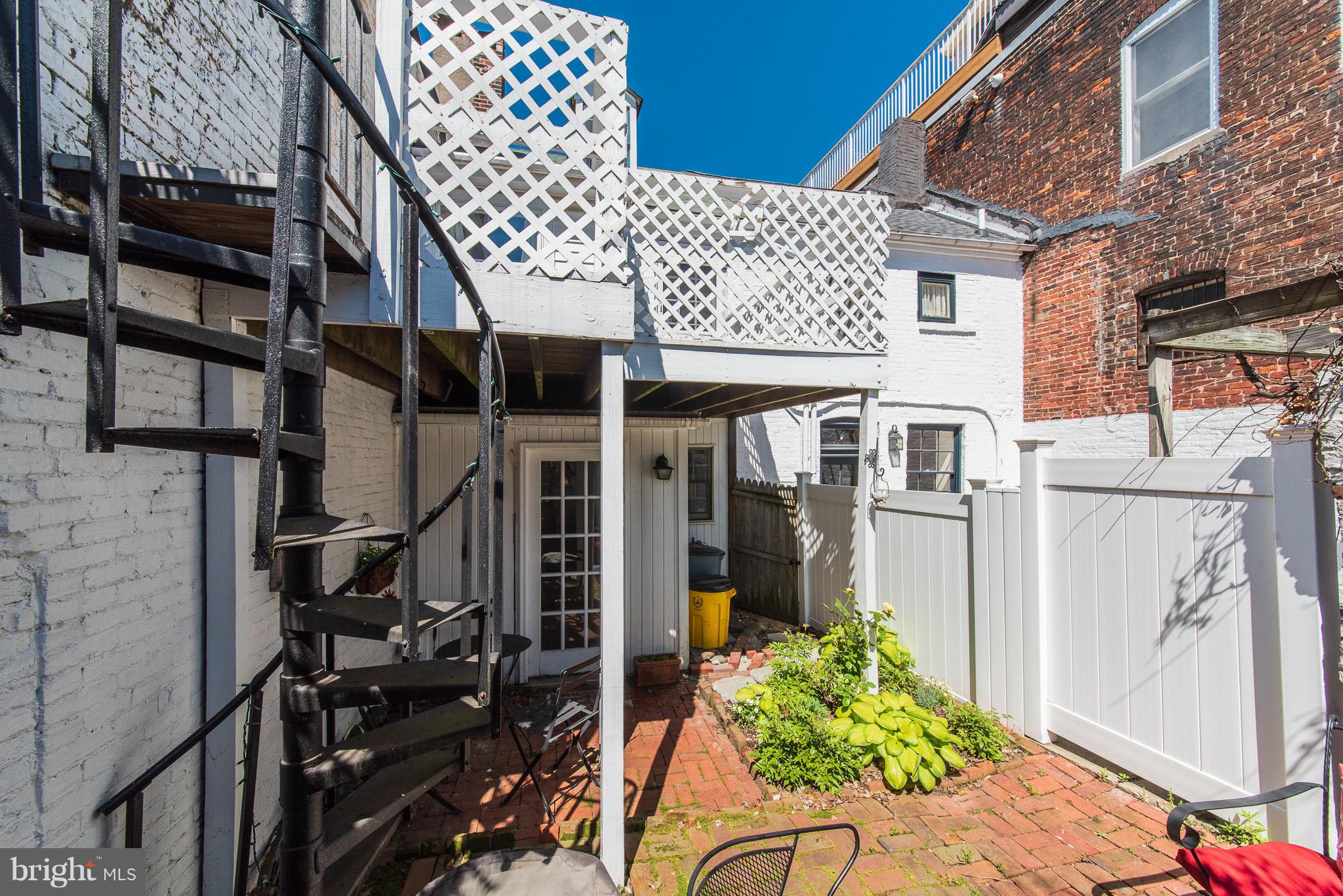 FELLS POINT HISTORIC DISTRICT - Residential Lease