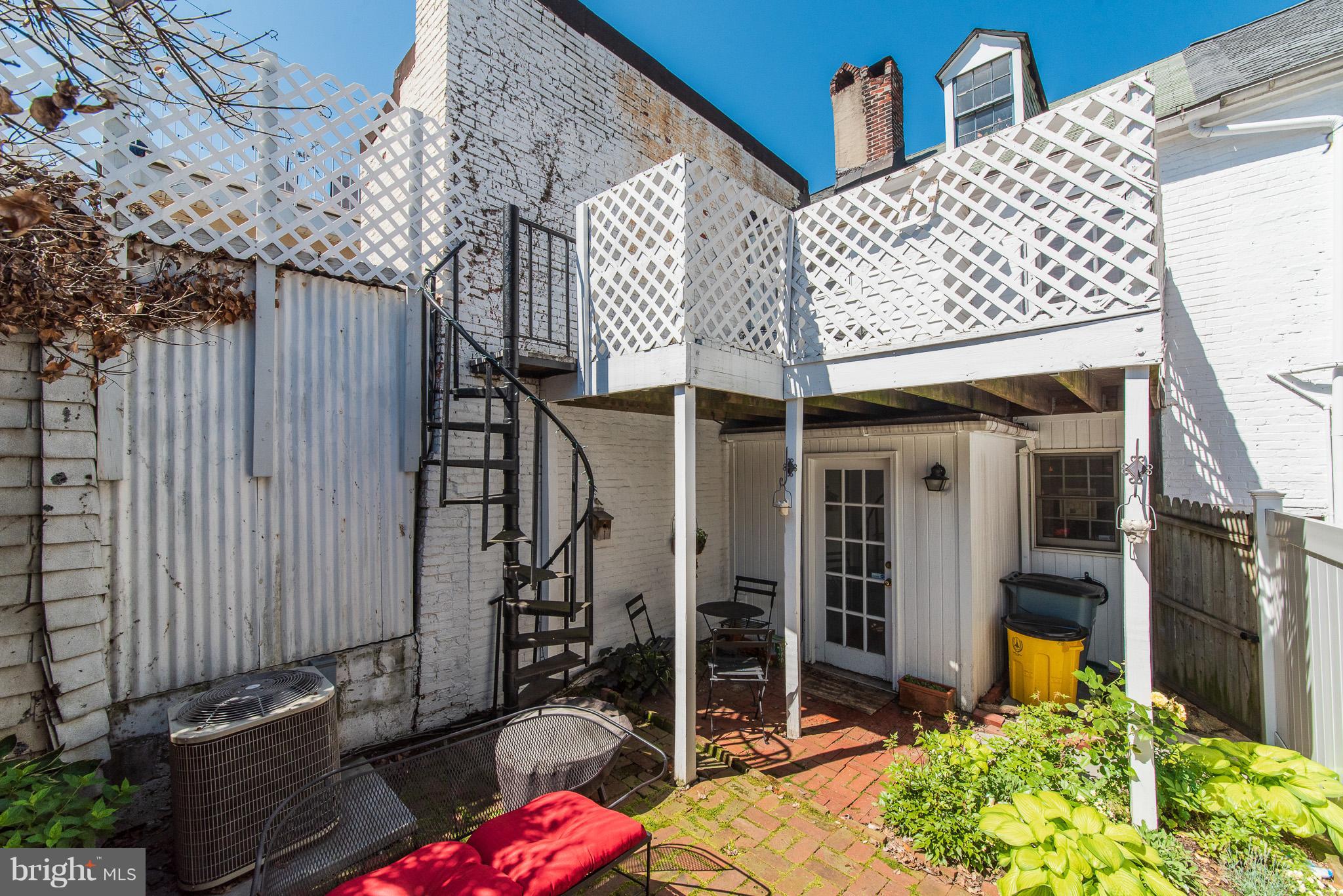 FELLS POINT HISTORIC DISTRICT - Residential Lease