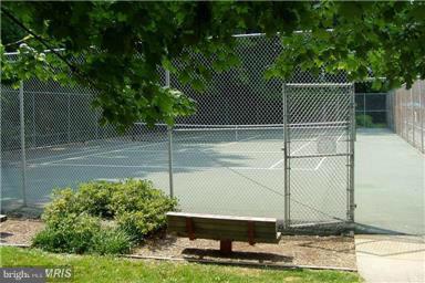 PARKSIDE CONDOMINIUMS - Residential Lease