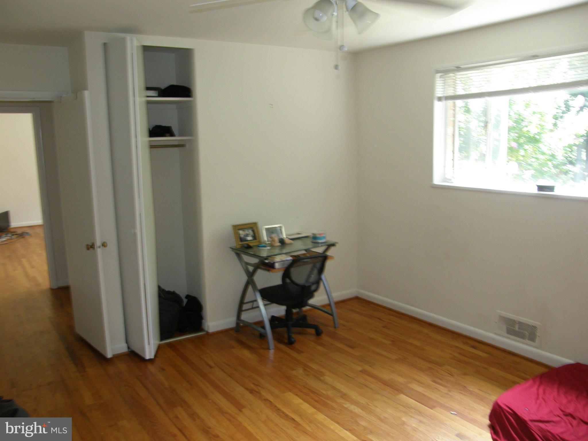 PARKSIDE CONDOMINIUMS - Residential Lease