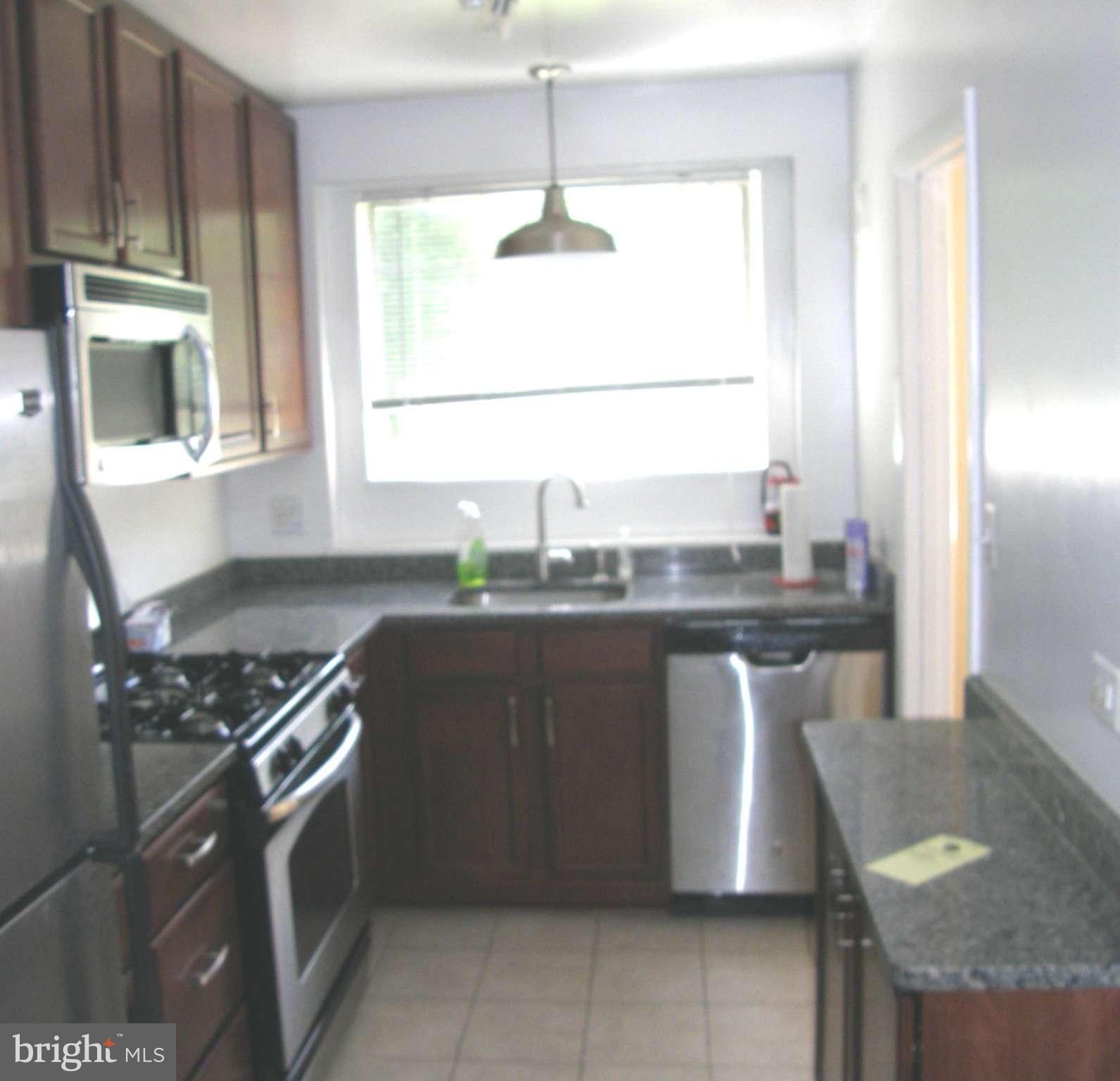 PARKSIDE CONDOMINIUMS - Residential Lease