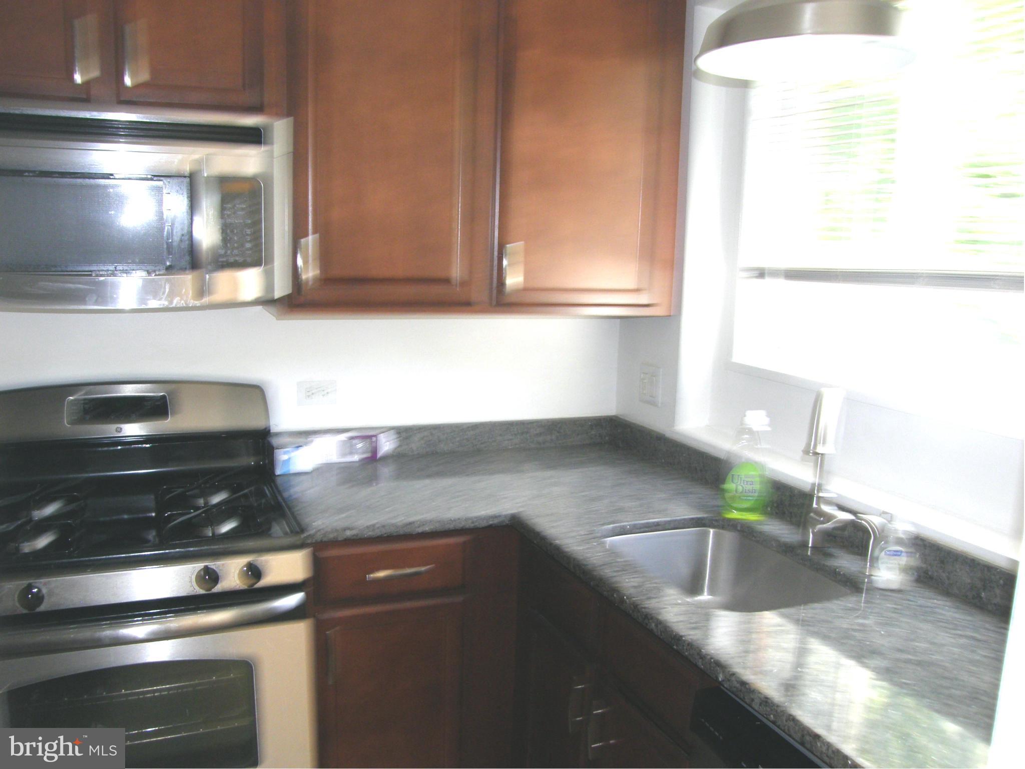 PARKSIDE CONDOMINIUMS - Residential Lease