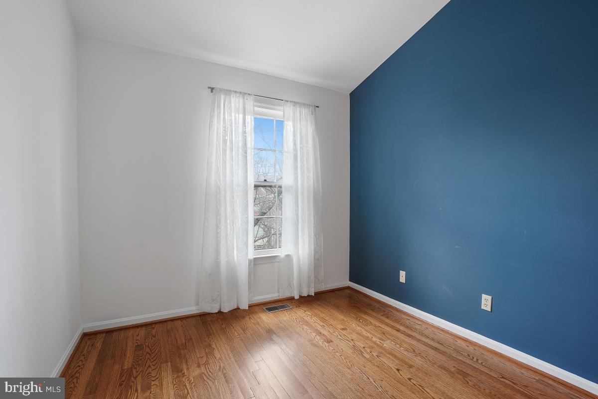 POTOMAC GROVE - Residential