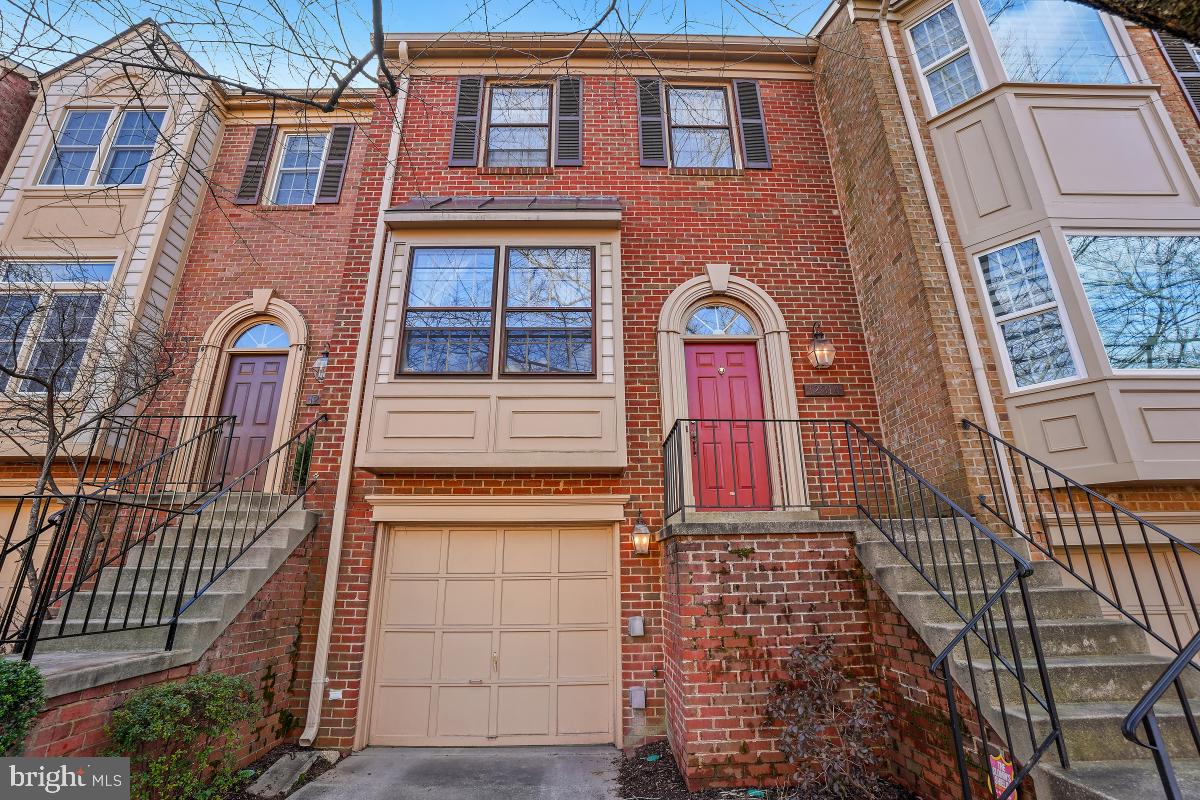 POTOMAC GROVE - Residential