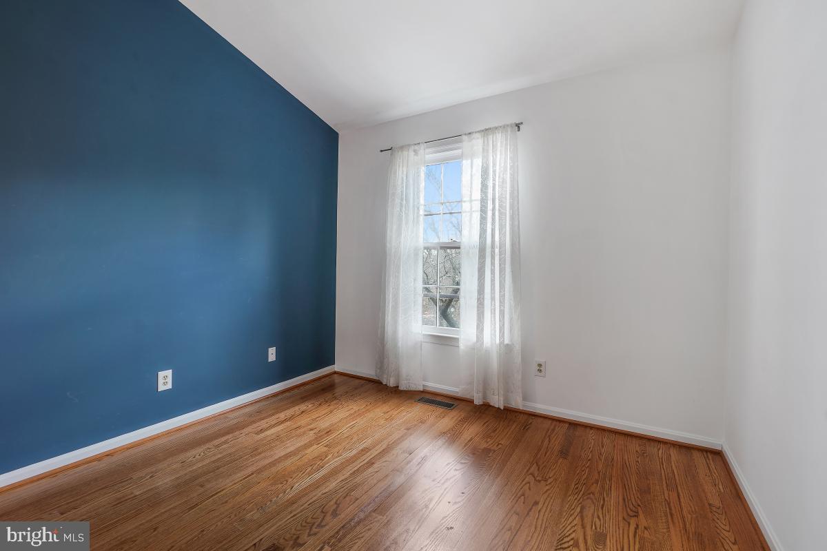 POTOMAC GROVE - Residential