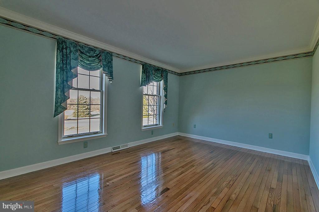 TUSCARORA HILLS - Residential