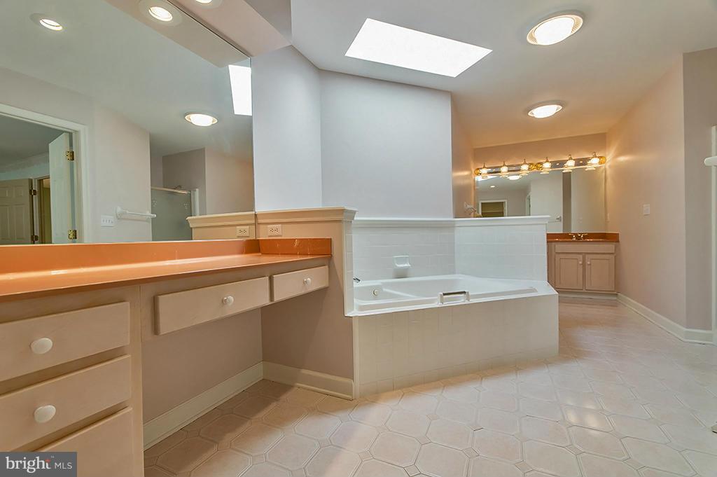 TUSCARORA HILLS - Residential