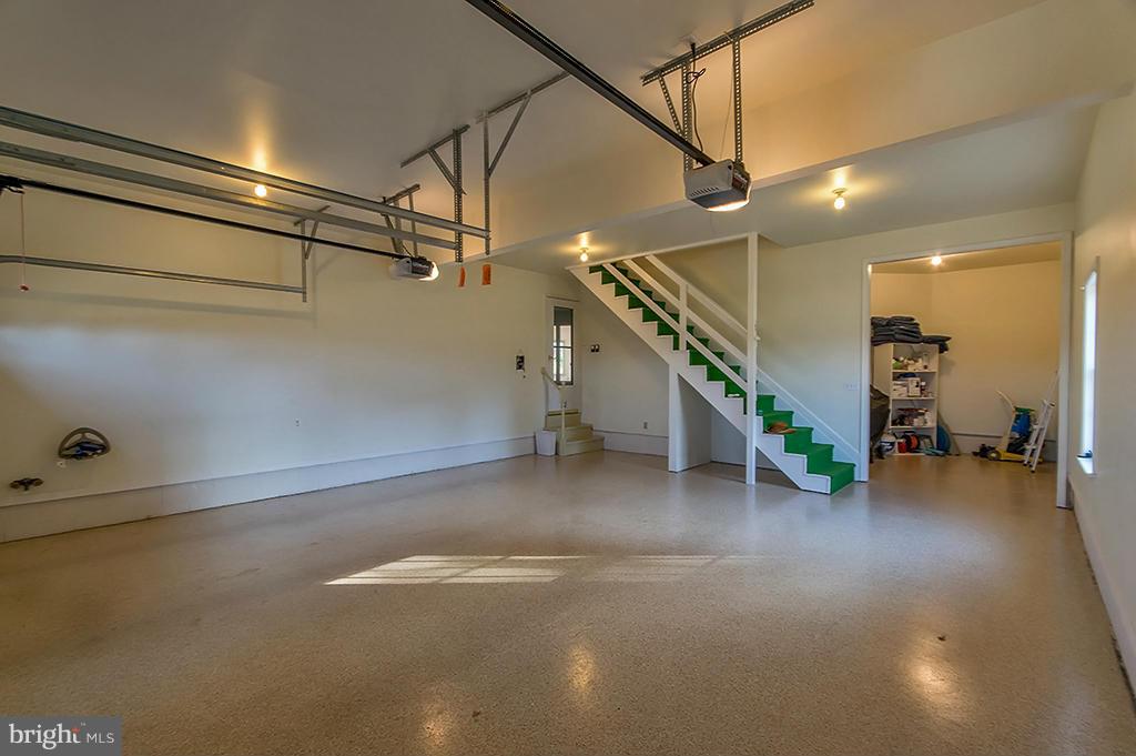 TUSCARORA HILLS - Residential