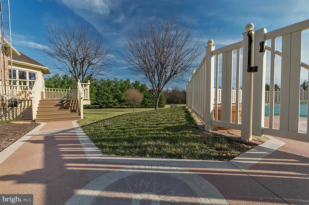 TUSCARORA HILLS - Residential