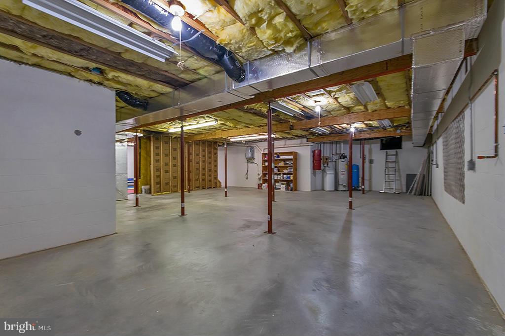 TUSCARORA HILLS - Residential