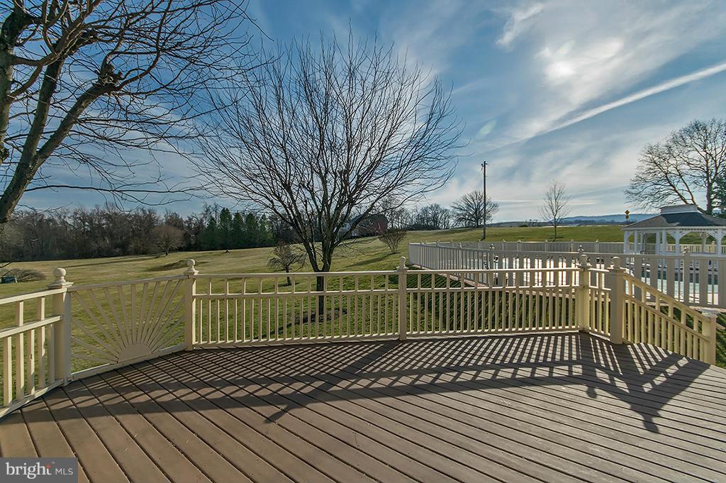 TUSCARORA HILLS - Residential