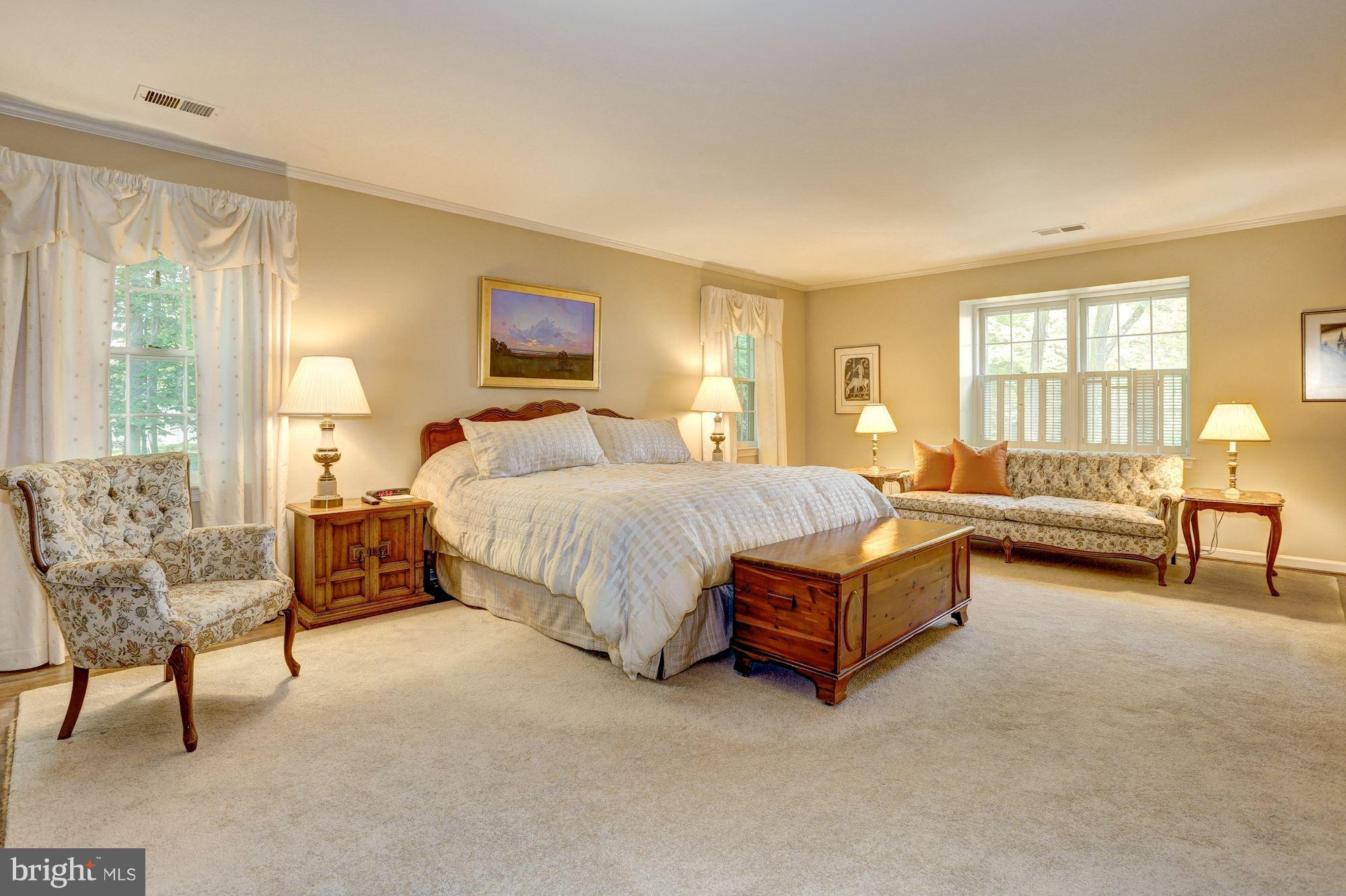 RIVER FALLS - Residential