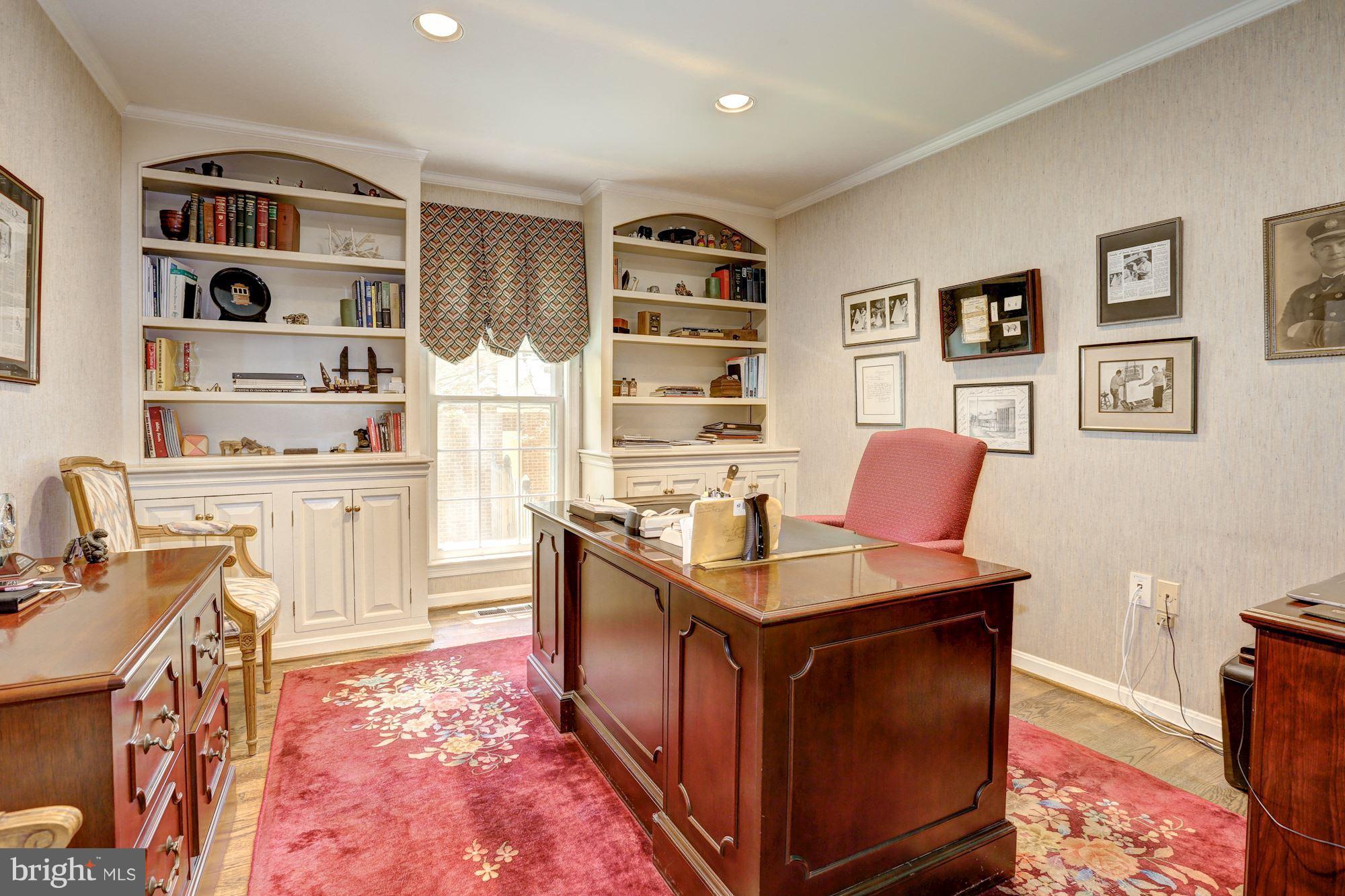 RIVER FALLS - Residential