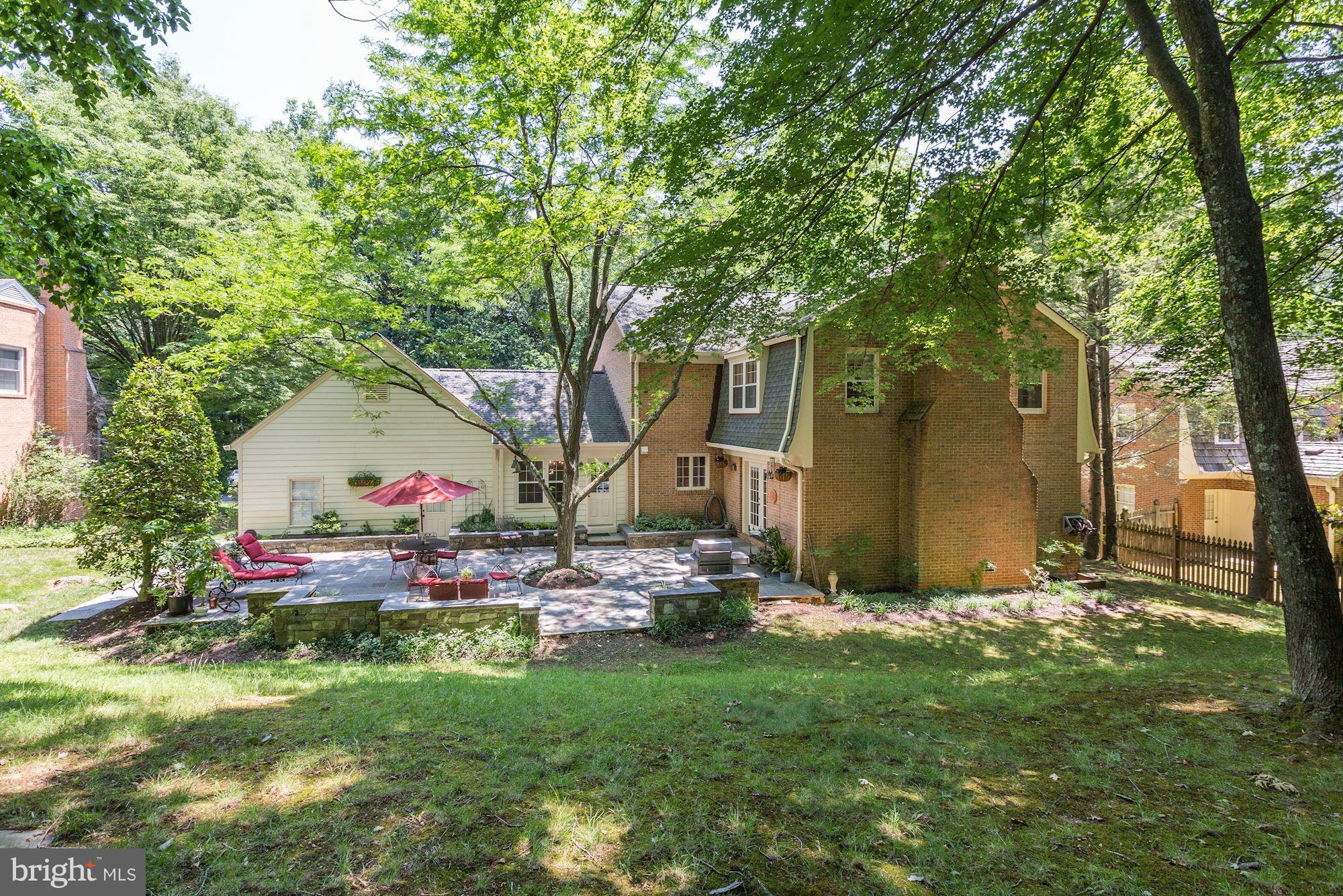 RIVER FALLS - Residential