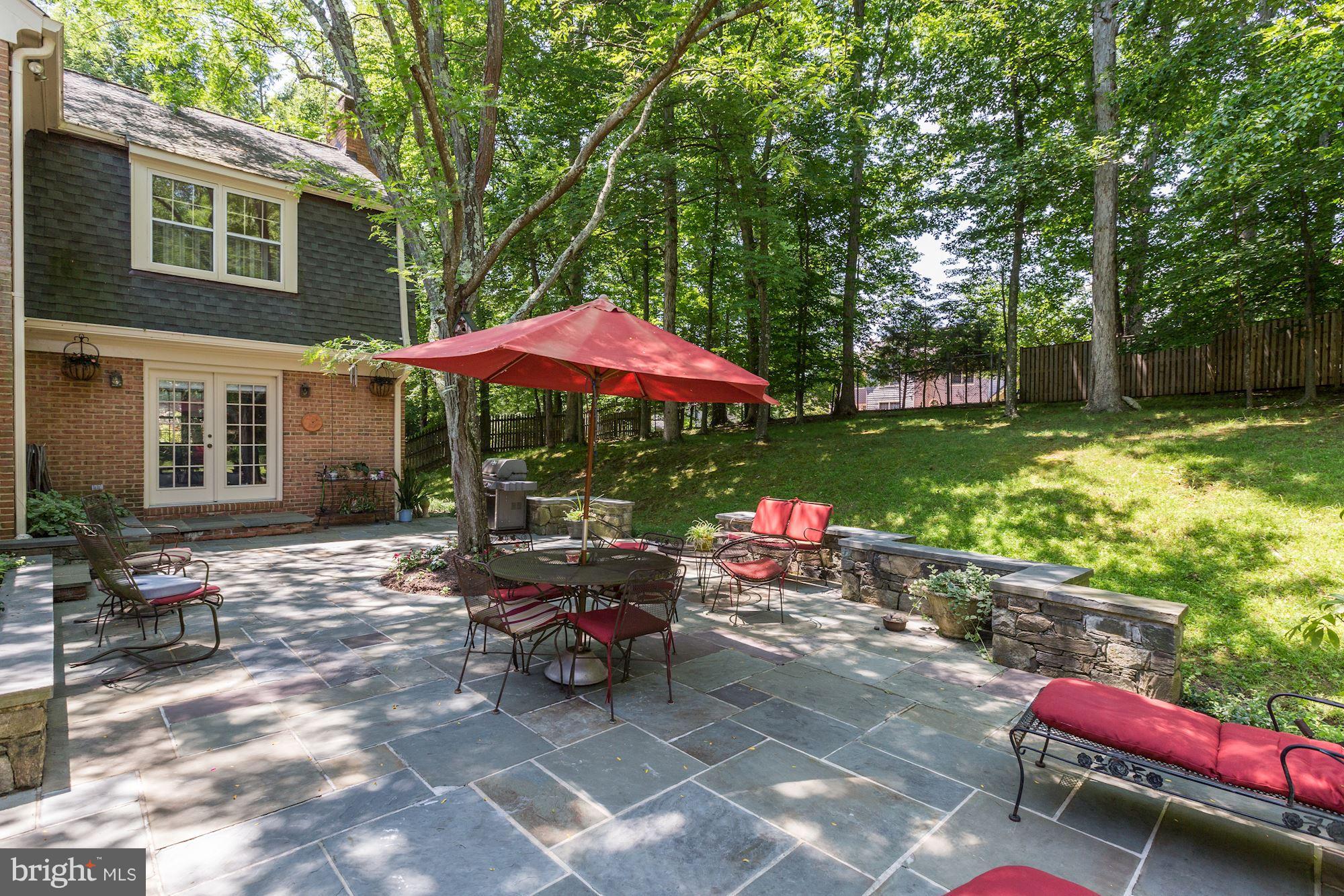 RIVER FALLS - Residential