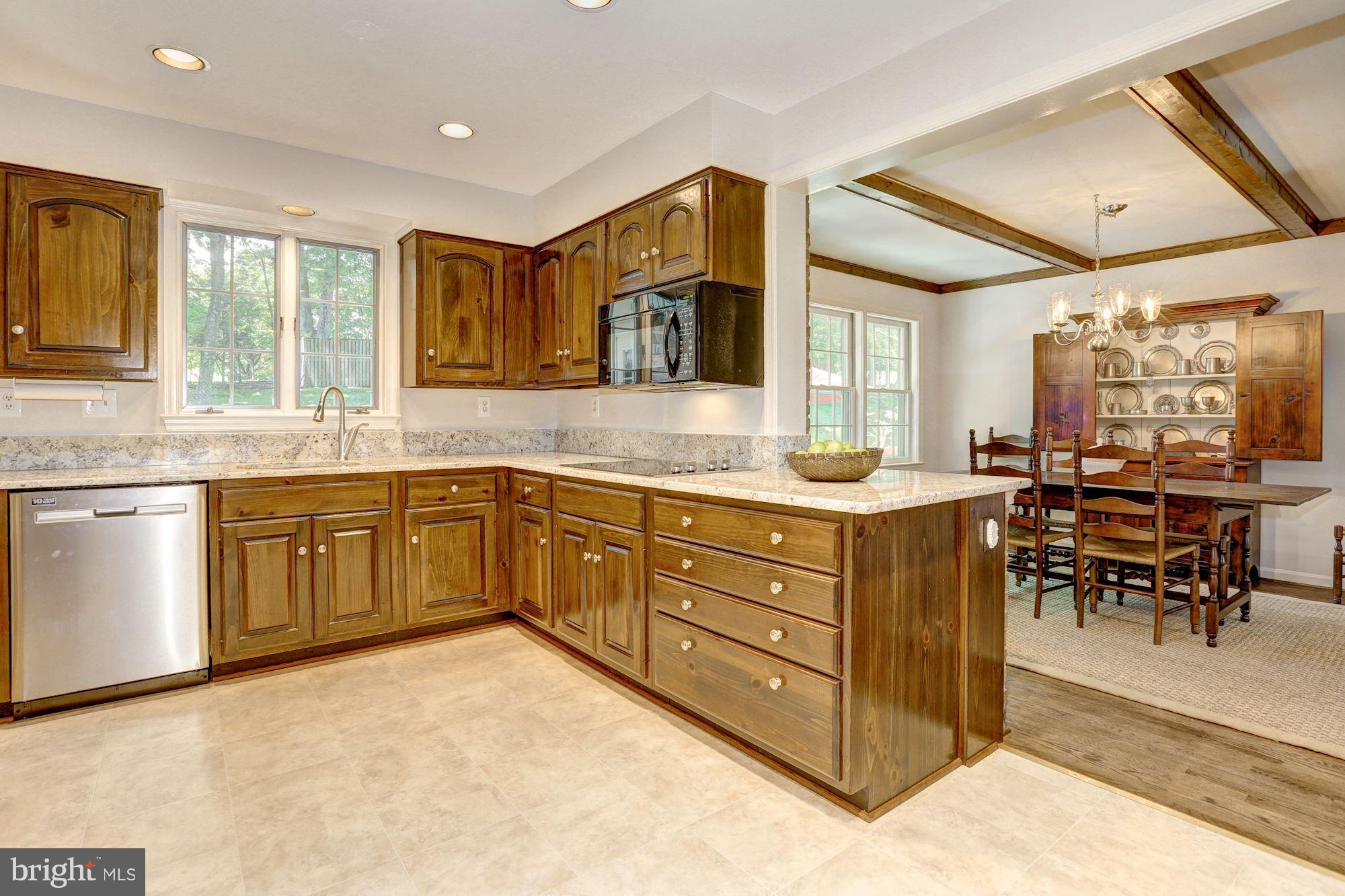 RIVER FALLS - Residential