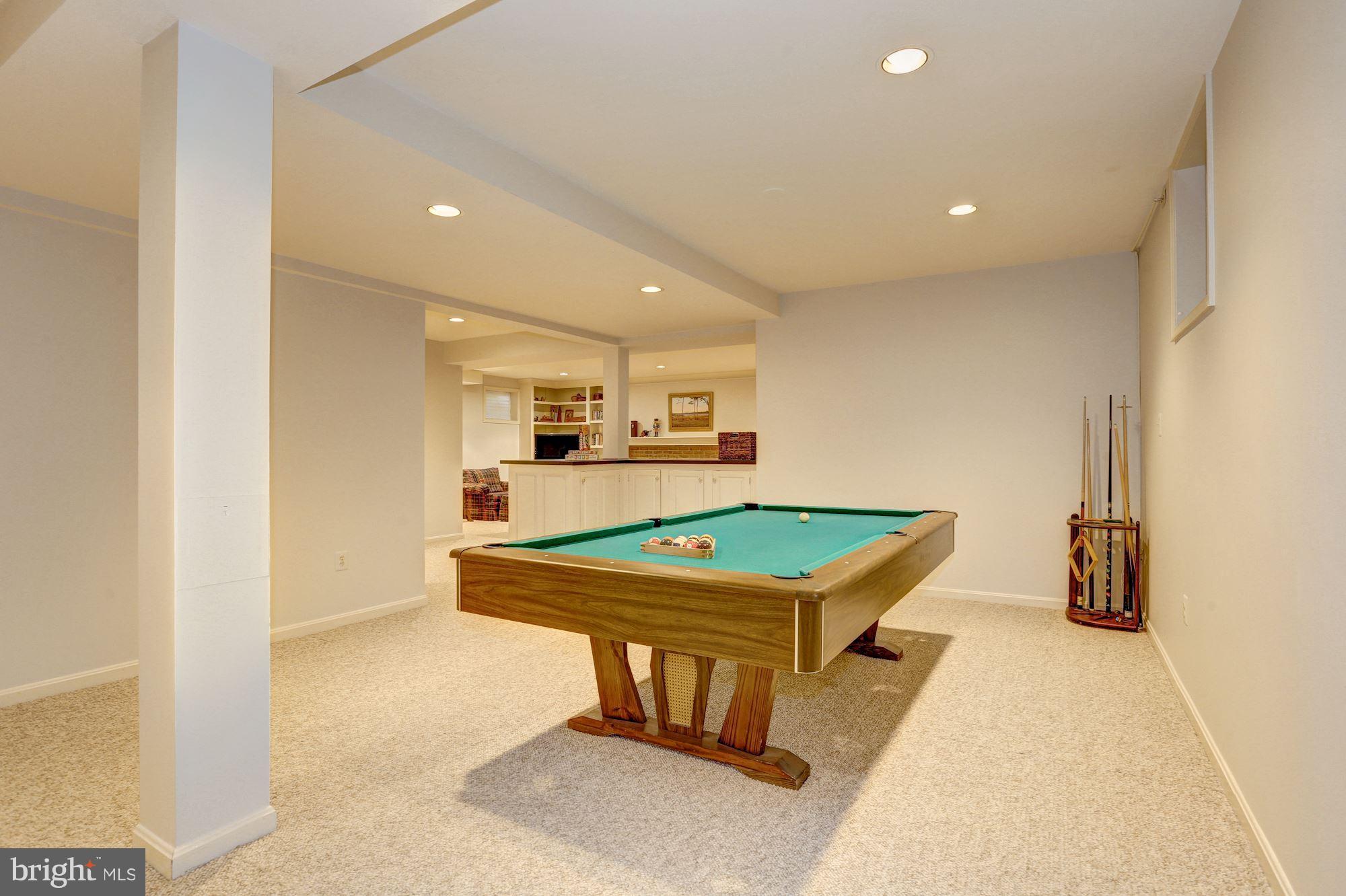 RIVER FALLS - Residential