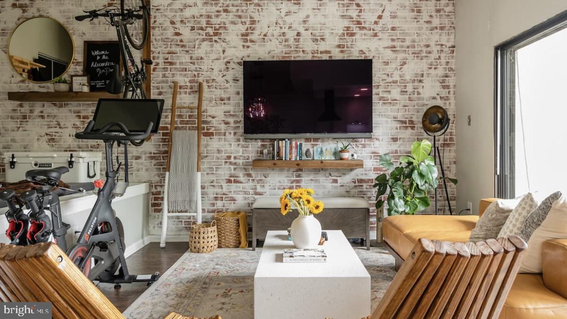 TAYLOR RUN - Residential Lease