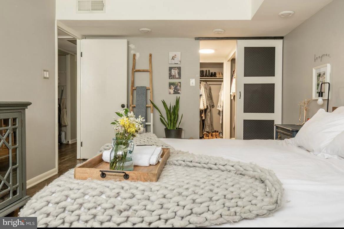 TAYLOR RUN - Residential Lease