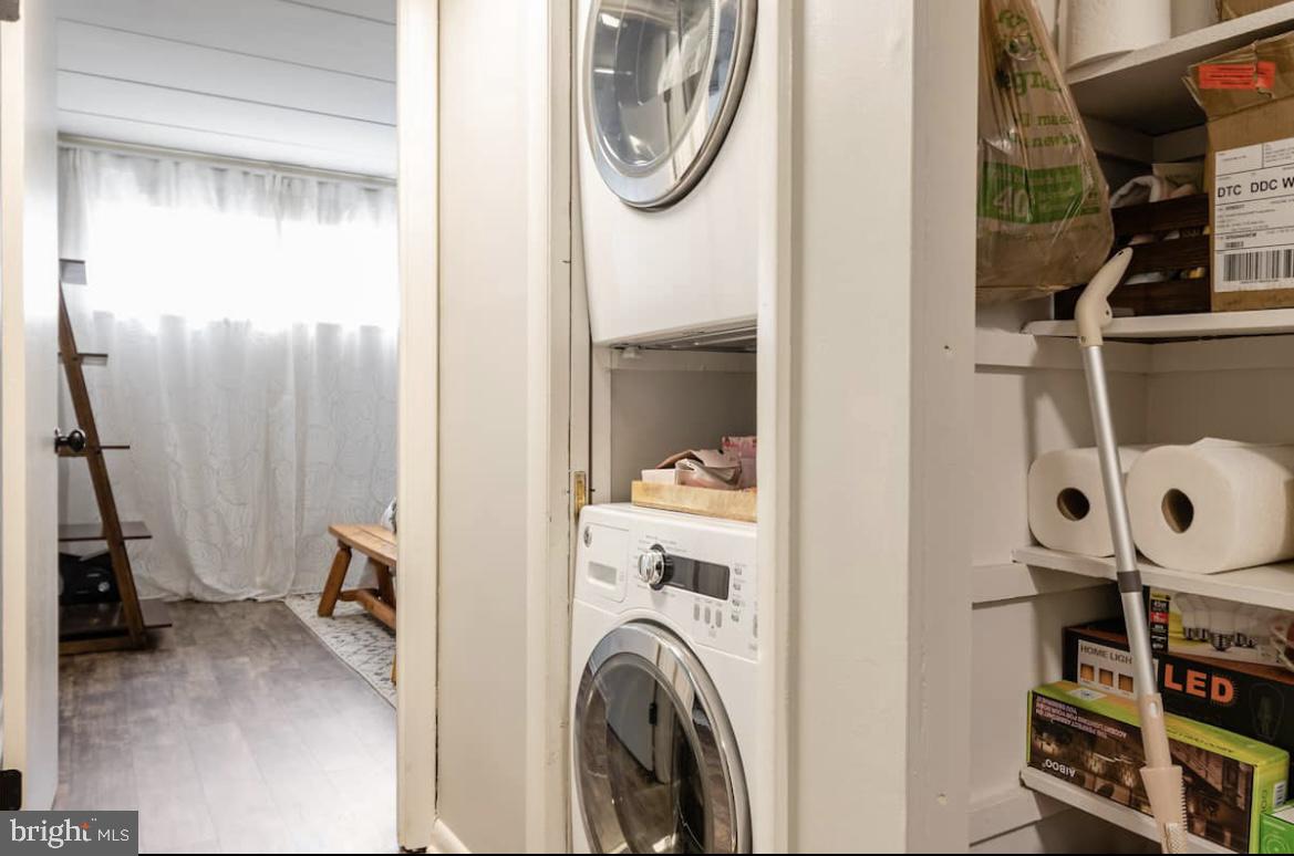 TAYLOR RUN - Residential Lease