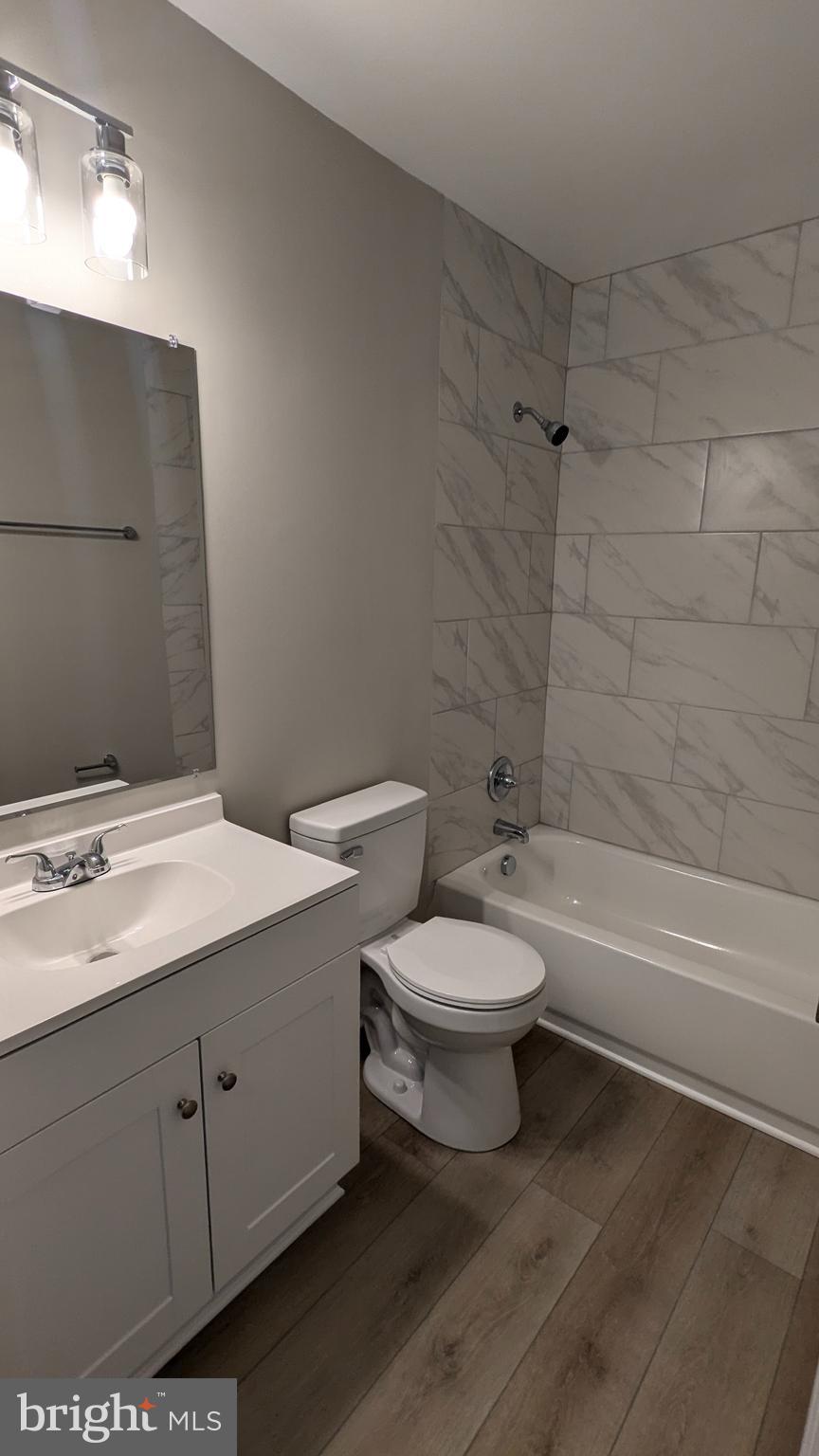 KIMBERLY WOODS VILLAGE - Residential