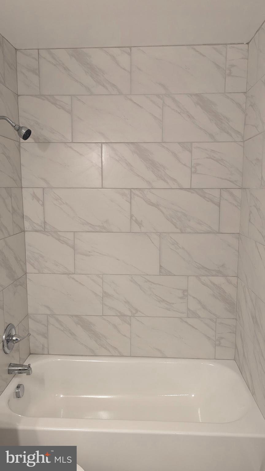 KIMBERLY WOODS VILLAGE - Residential