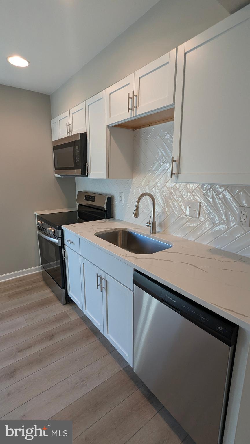 KIMBERLY WOODS VILLAGE - Residential