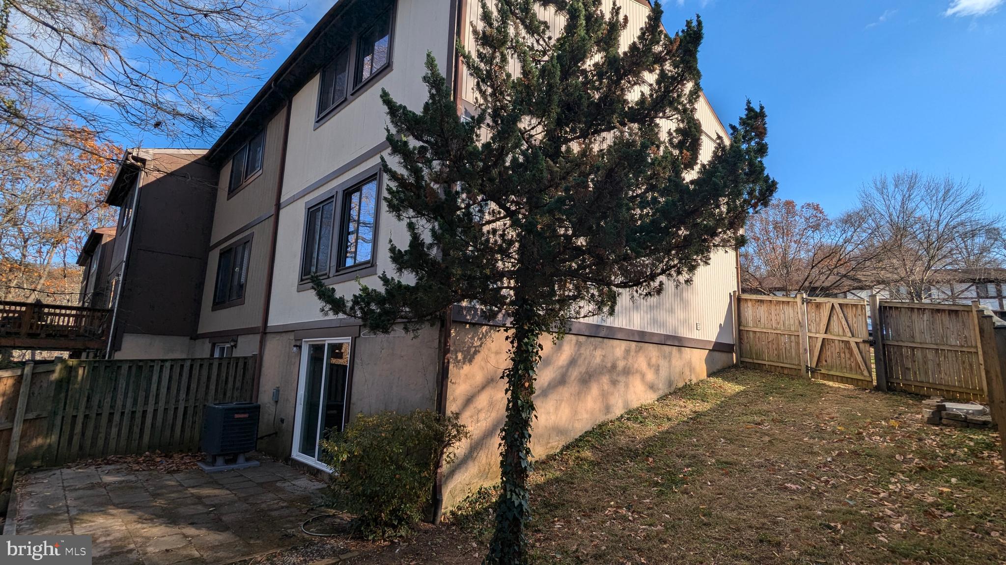 KIMBERLY WOODS VILLAGE - Residential