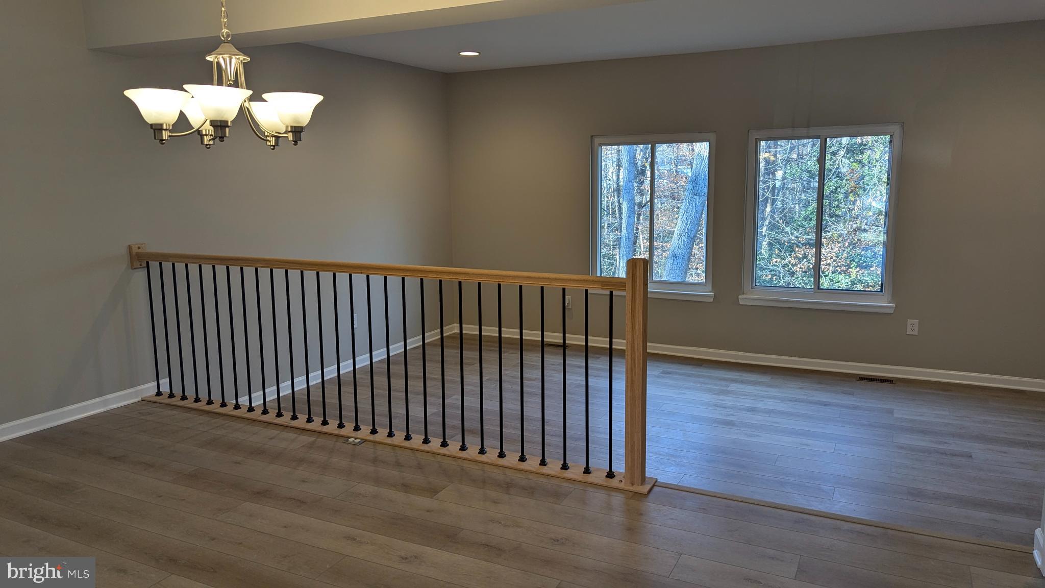 KIMBERLY WOODS VILLAGE - Residential