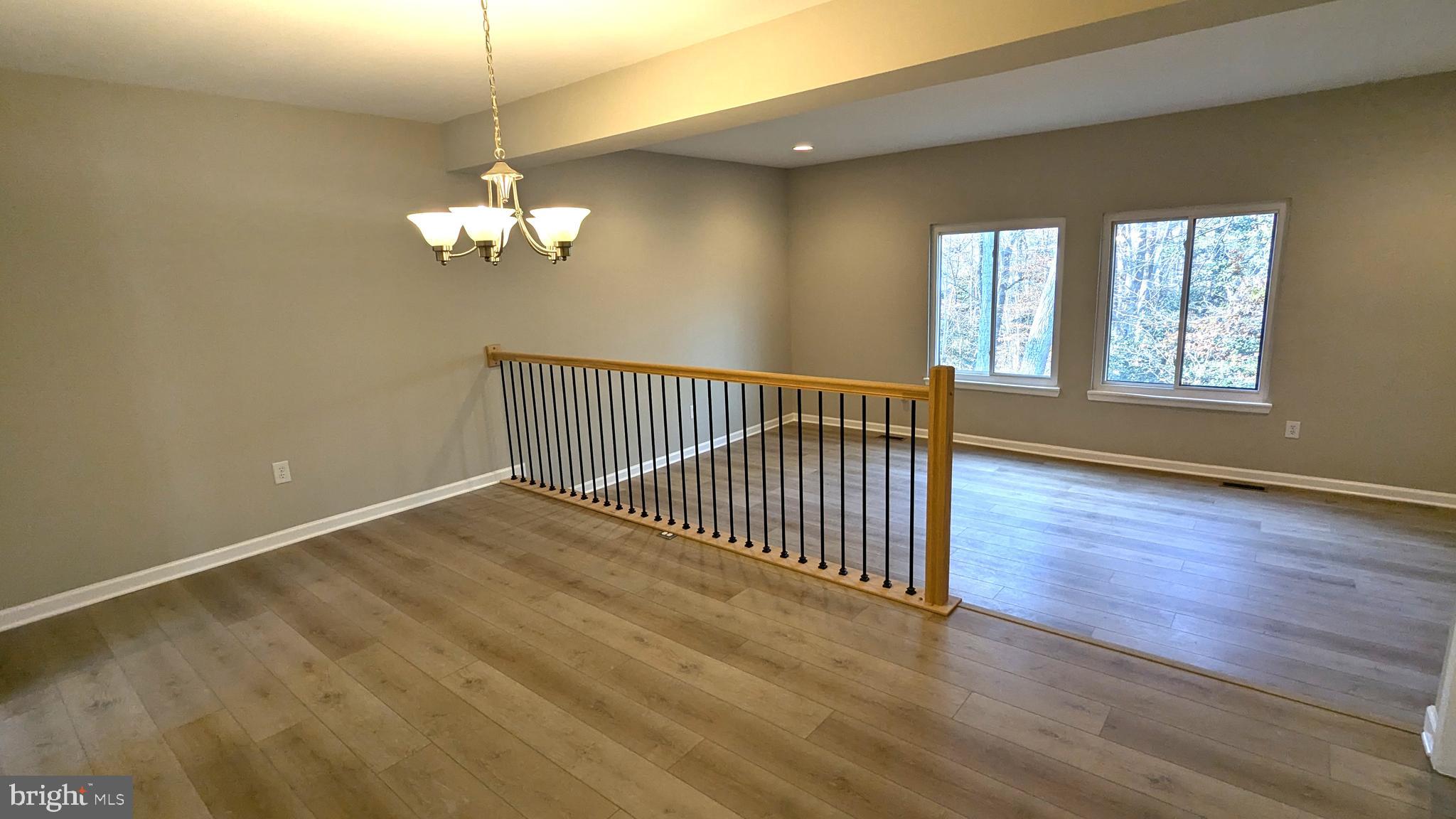 KIMBERLY WOODS VILLAGE - Residential