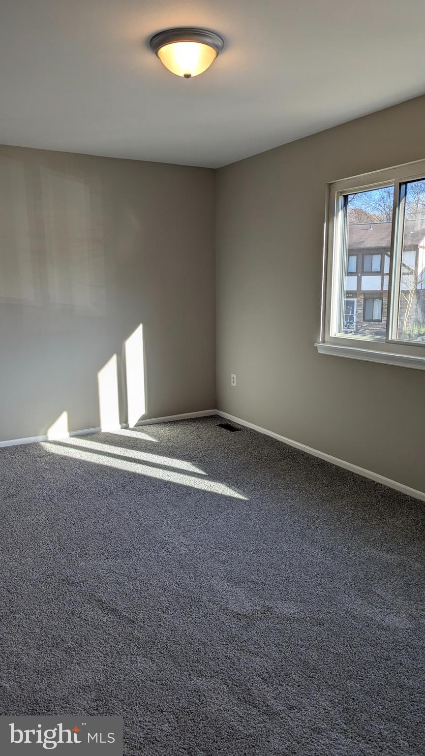 KIMBERLY WOODS VILLAGE - Residential