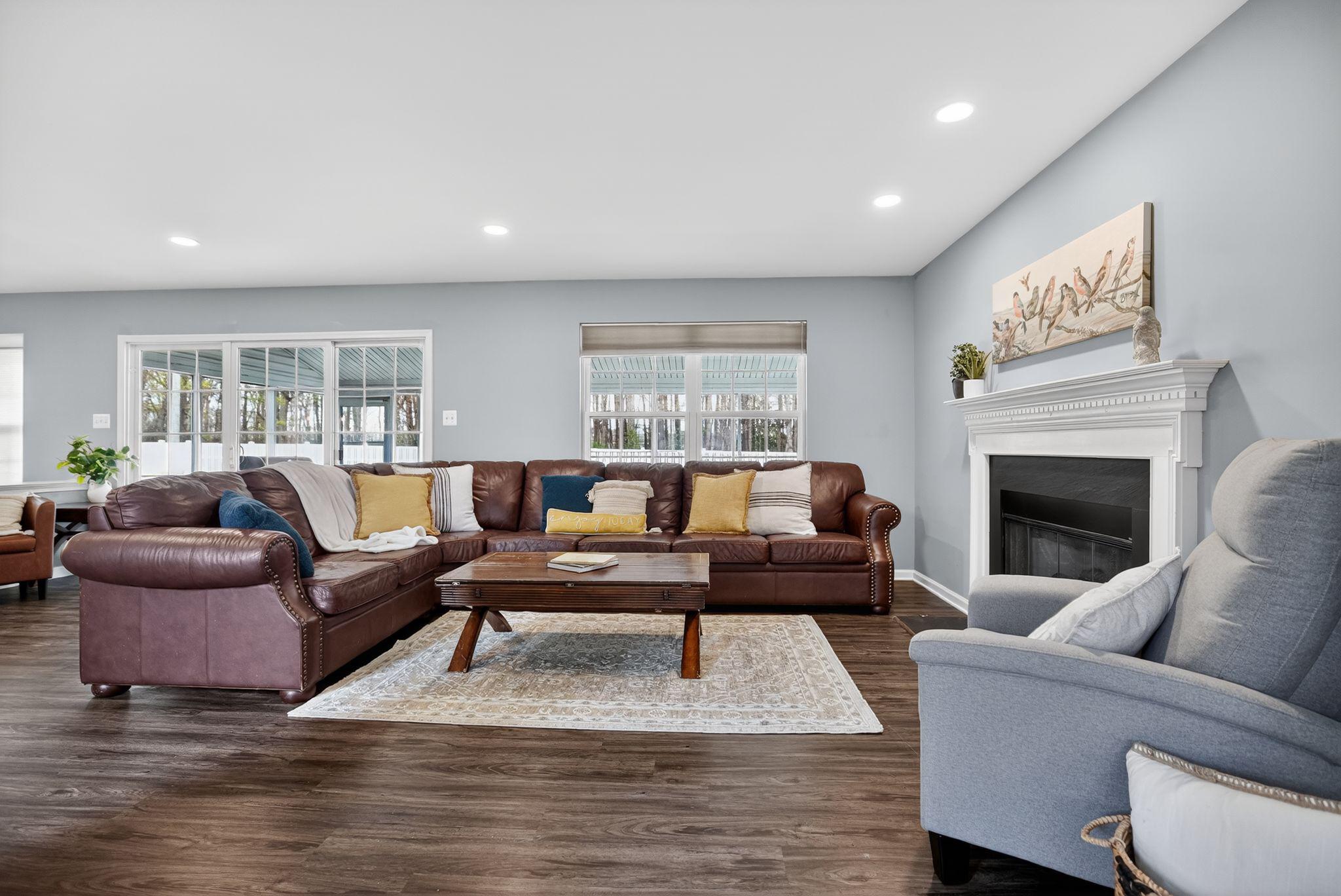 1019 BONNIE BLUE CIRCLE