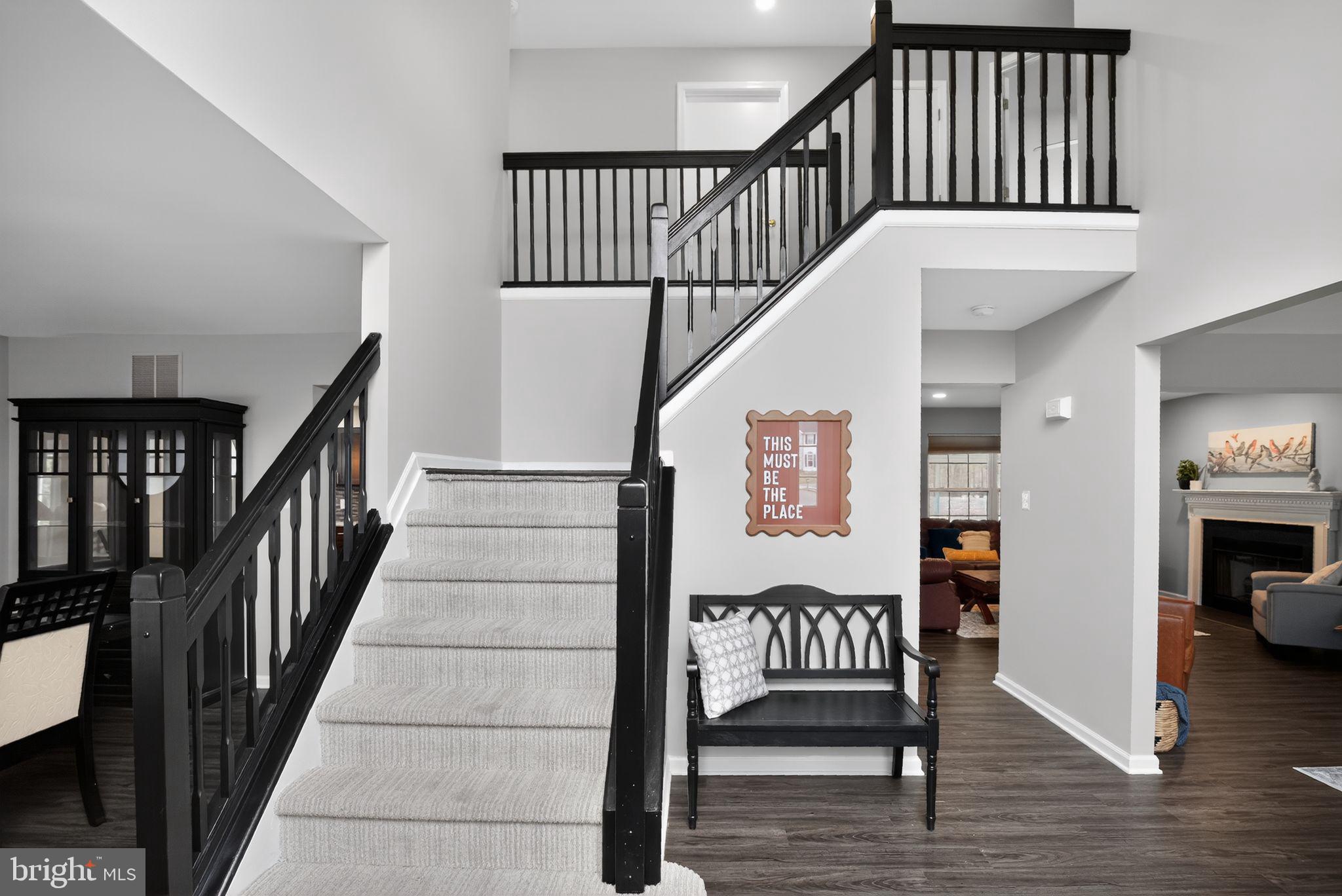 1019 BONNIE BLUE CIRCLE