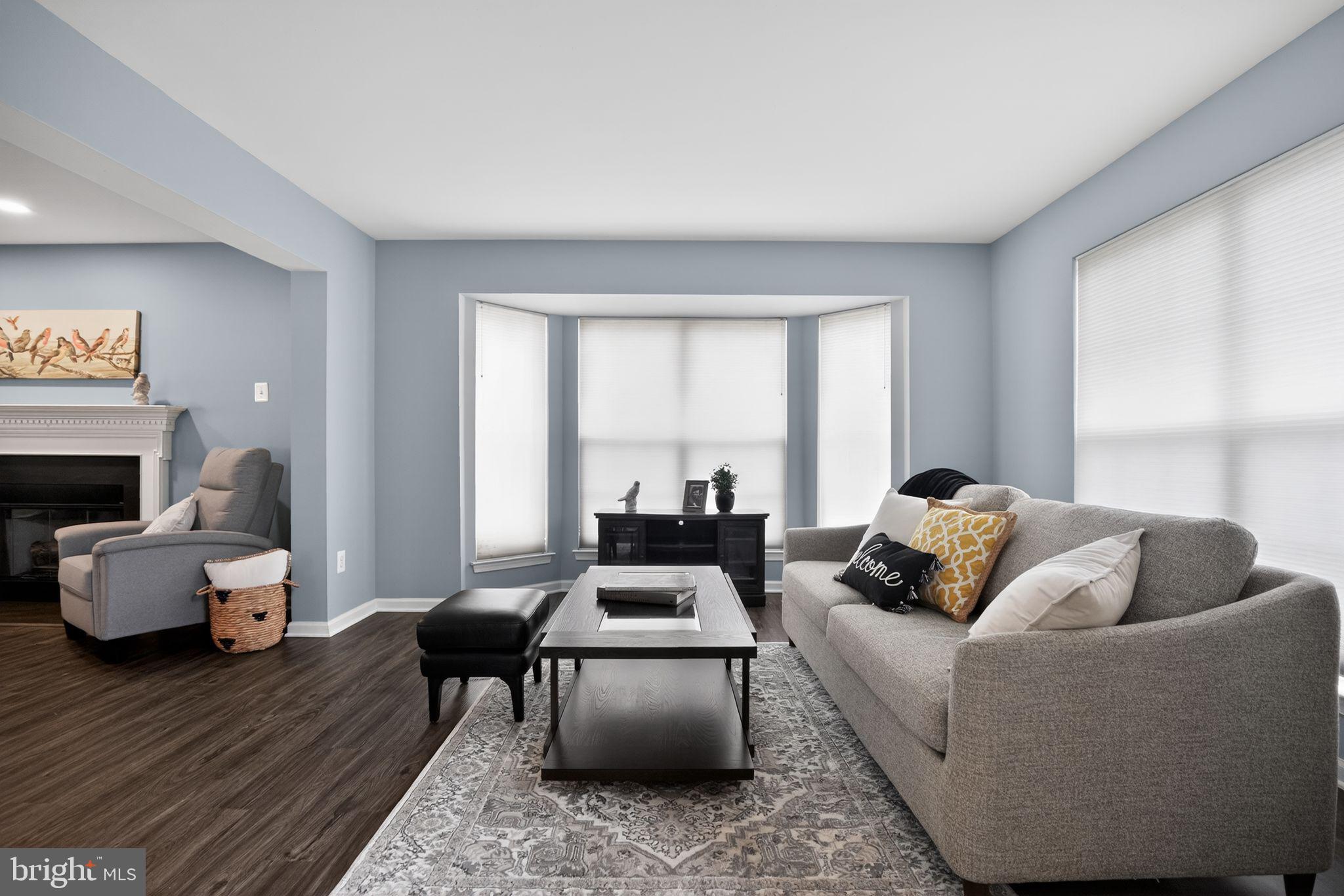 1019 BONNIE BLUE CIRCLE