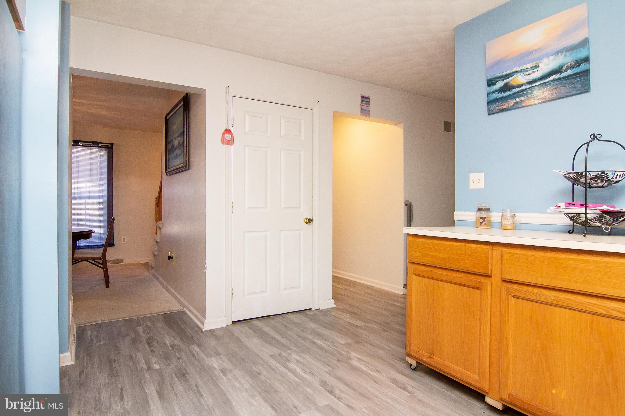 HALL ESTATES III - Residential