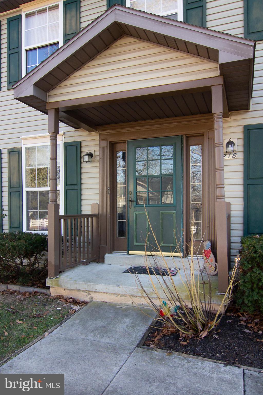 HALL ESTATES III - Residential