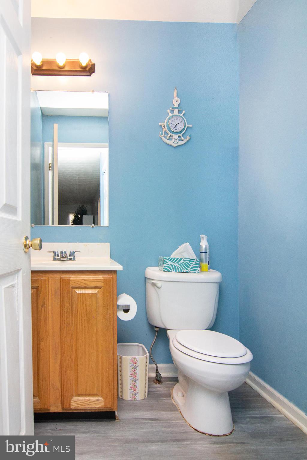 HALL ESTATES III - Residential