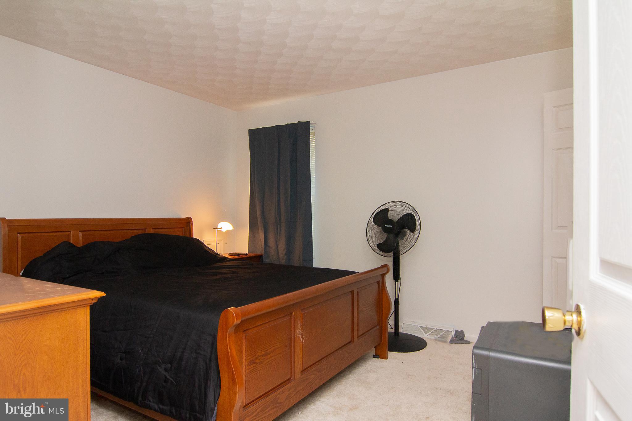 HALL ESTATES III - Residential