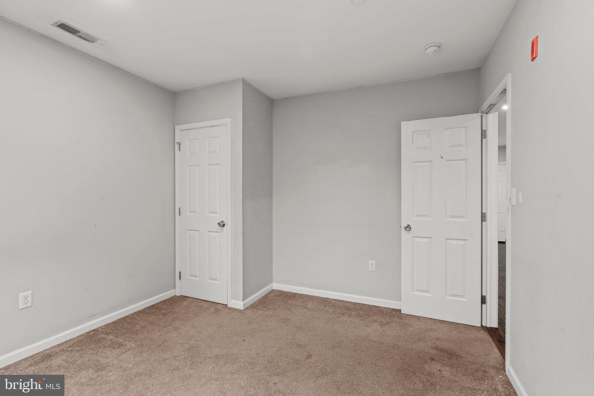 TEMPLE UNIVERSITY - Residential Lease