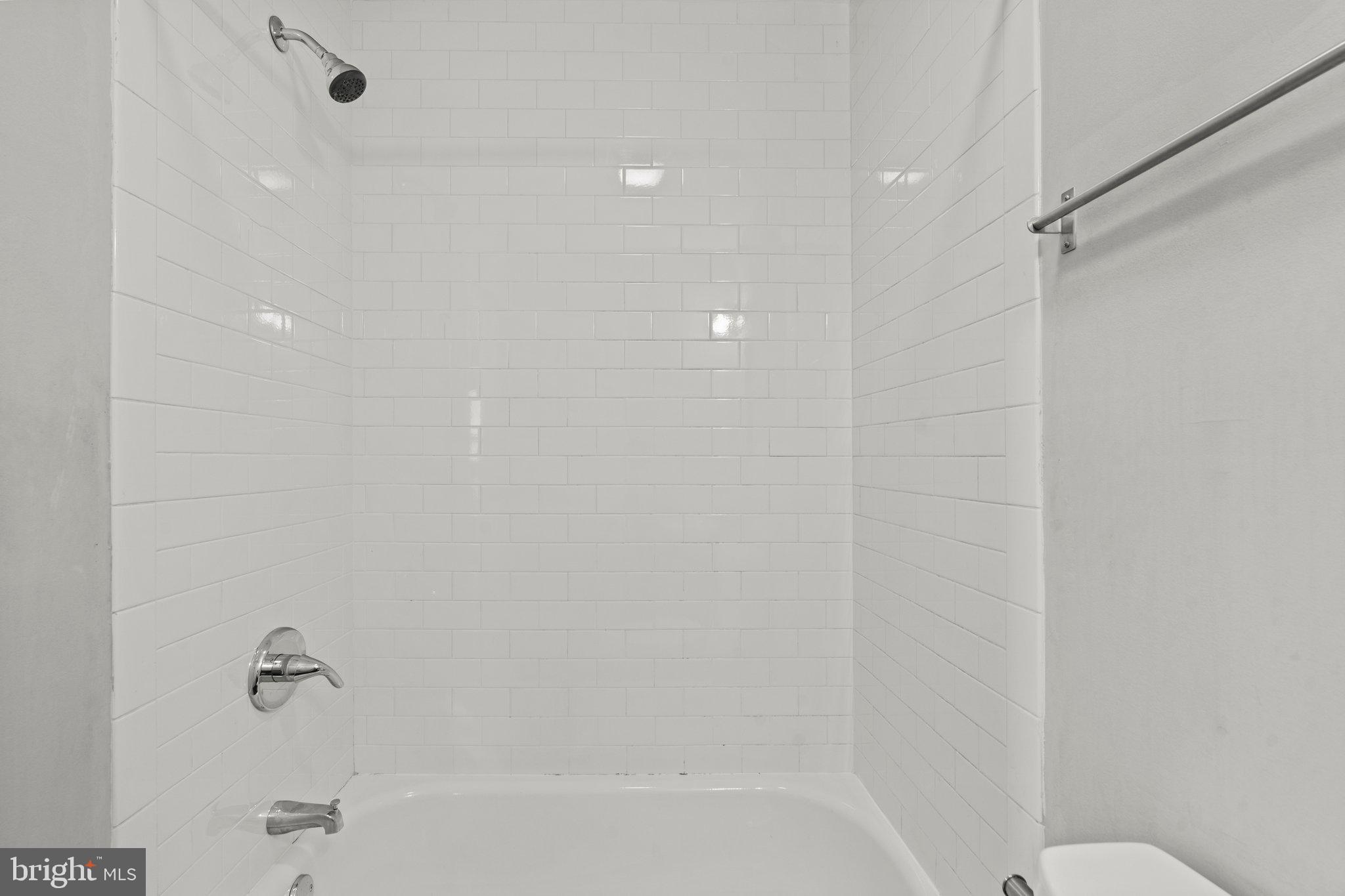 TEMPLE UNIVERSITY - Residential Lease