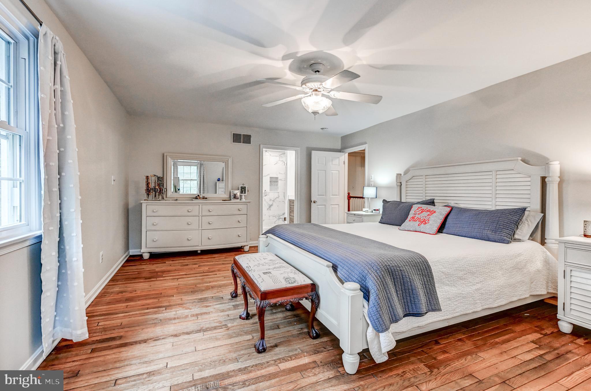 HAPPY HOLLOW WOODS - Residential