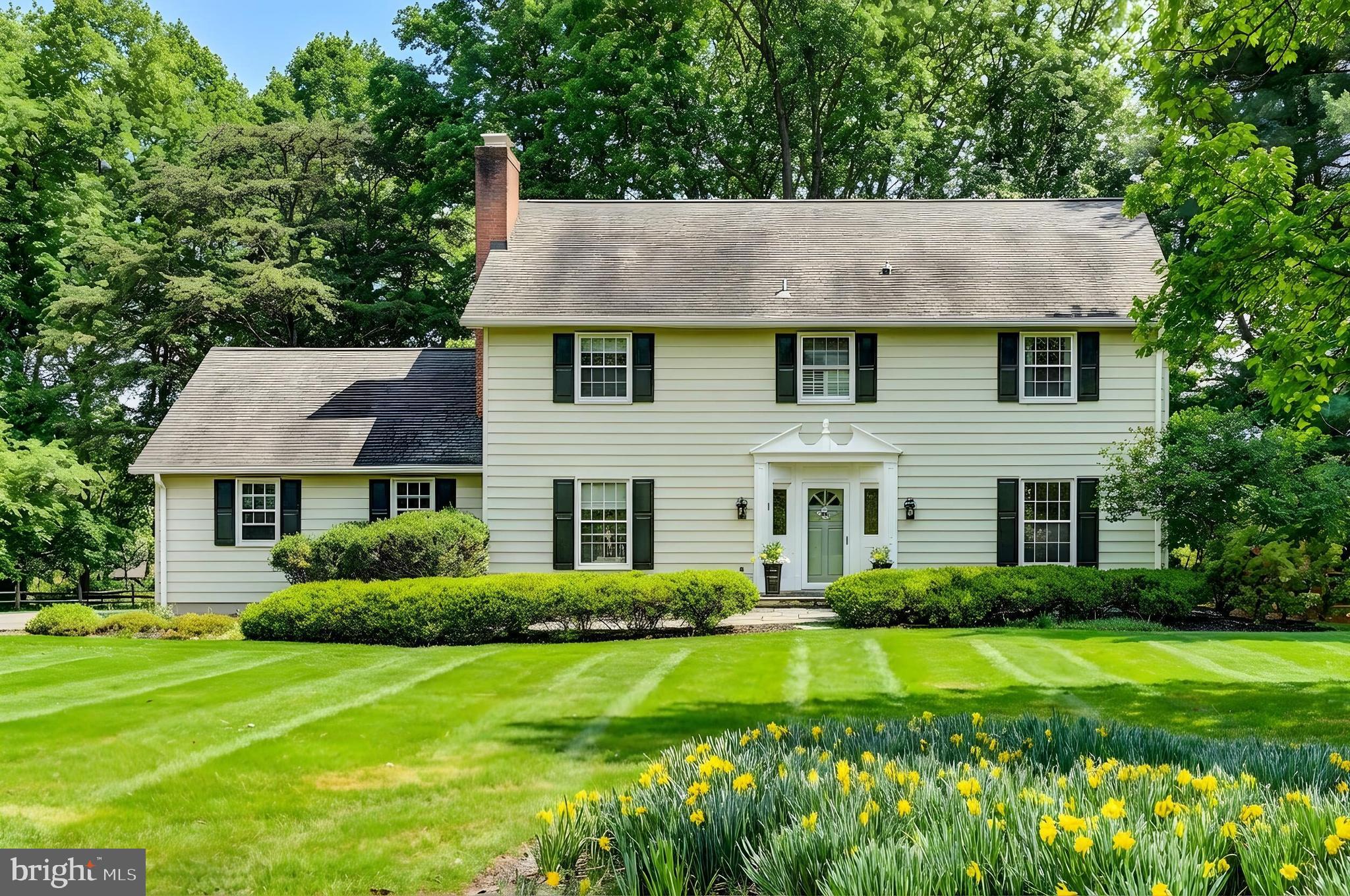 HAPPY HOLLOW WOODS - Residential