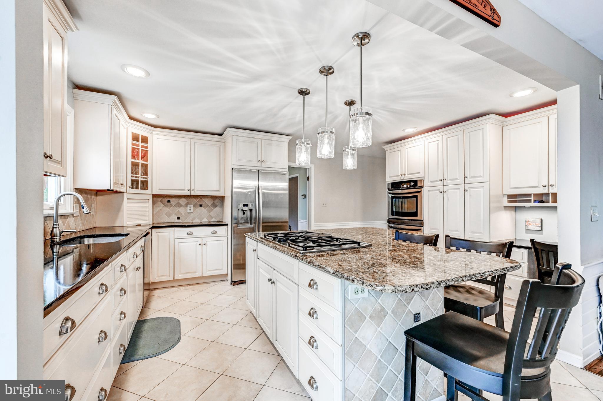 HAPPY HOLLOW WOODS - Residential