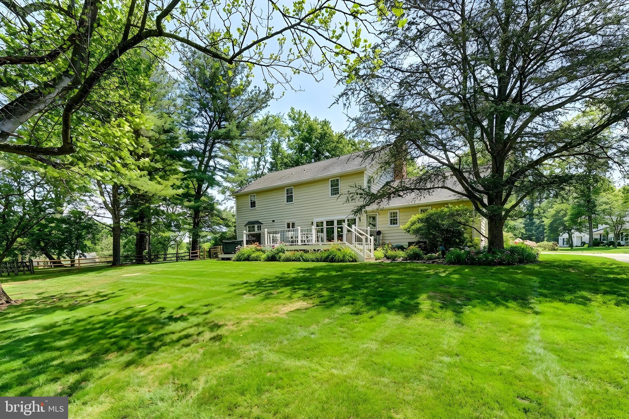 HAPPY HOLLOW WOODS - Residential