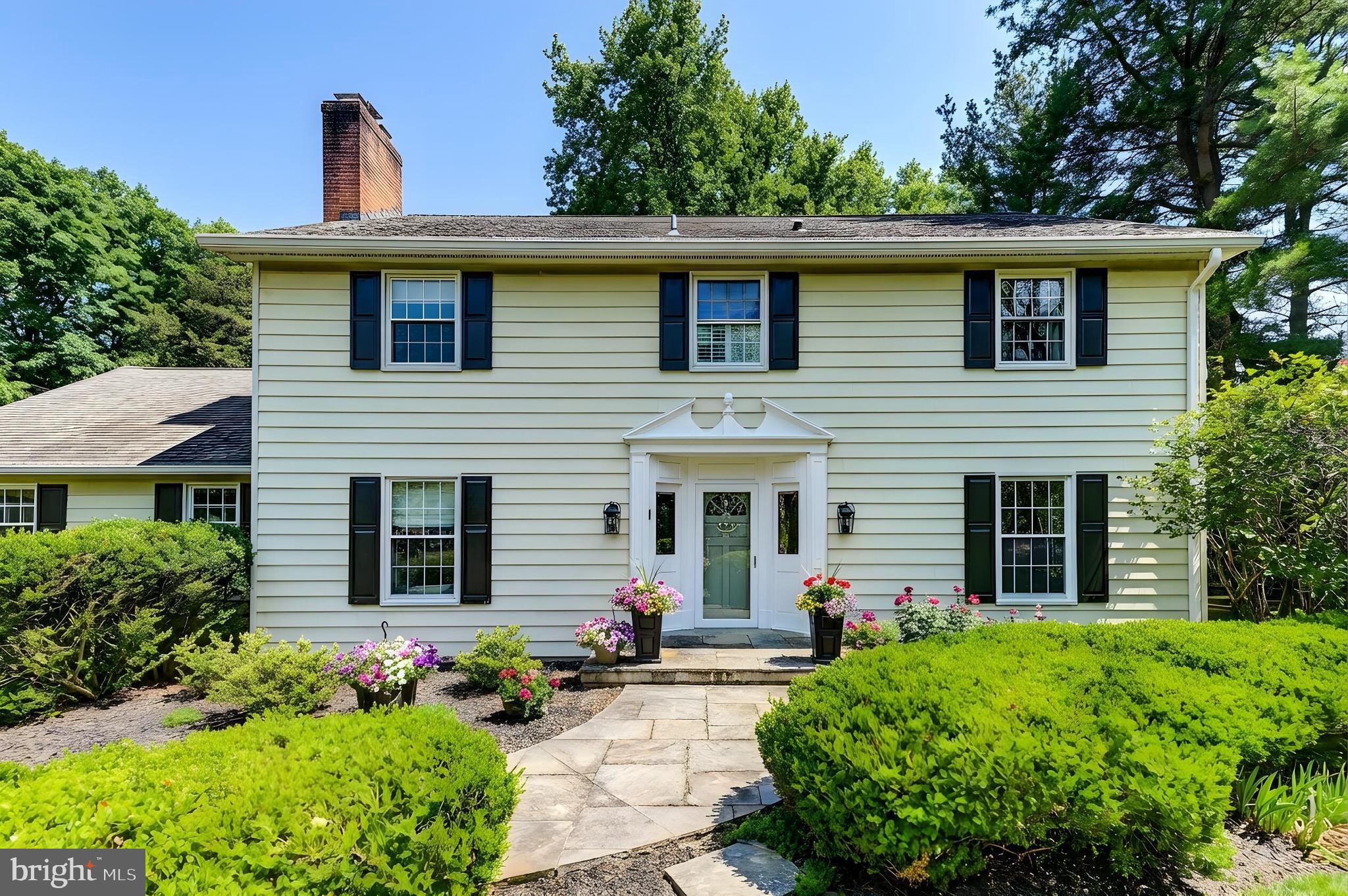 HAPPY HOLLOW WOODS - Residential